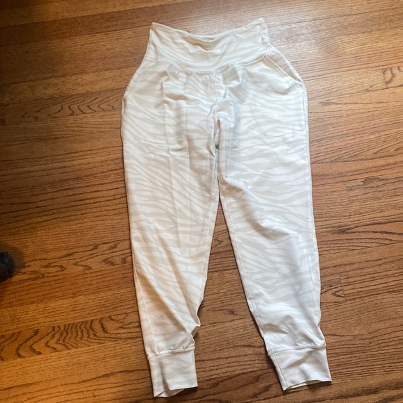 Old Navy Pants - Old navy M joggers
